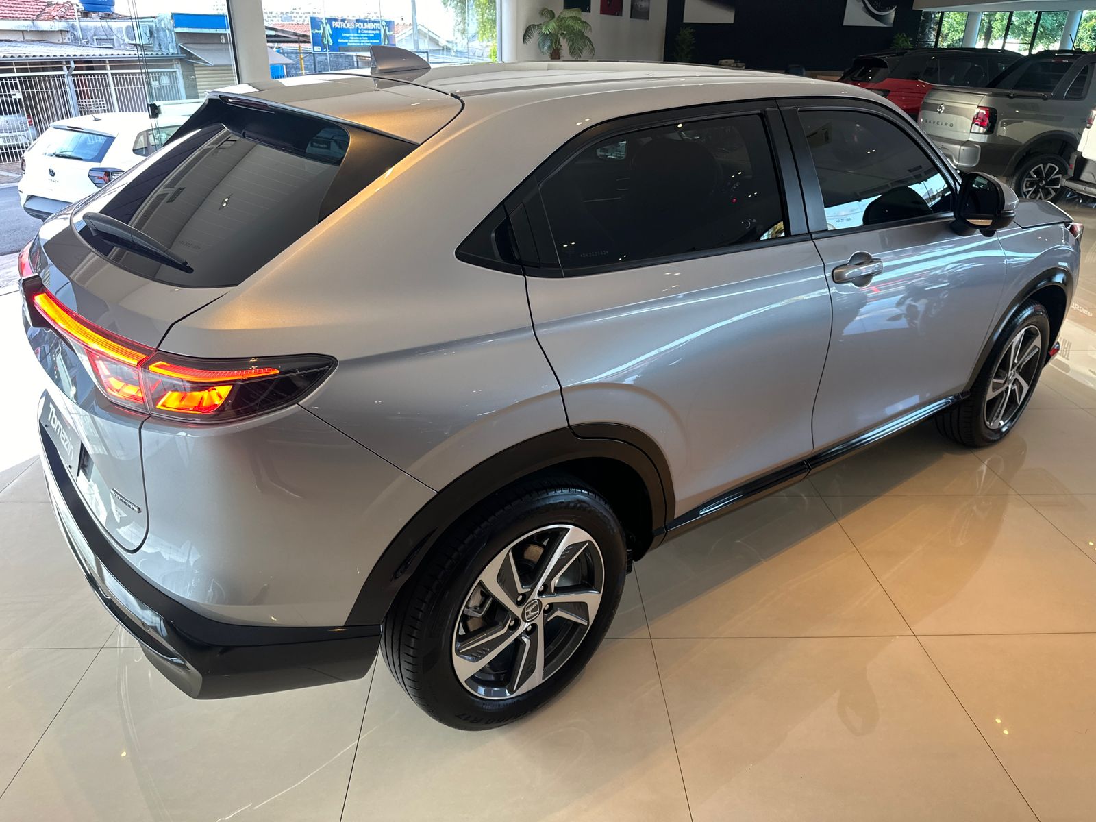 HONDA HRV TURBO TOURING 5