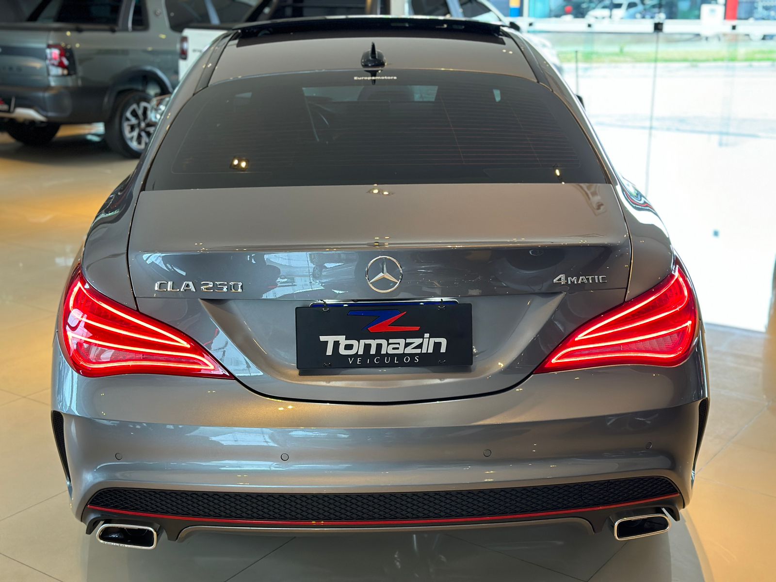 MERCEDES-BENZ CLA 250 9